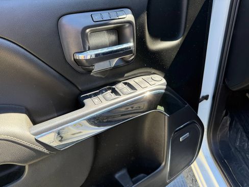 Used 2018 GMC Sierra 1500 SLT w/ SLT Premium Package AWD/4WD image 13