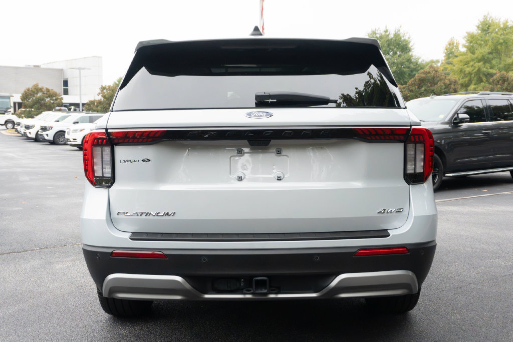 Used 2025 Ford Explorer Platinum w/ LUX Leather Package AWD/4WD image 8