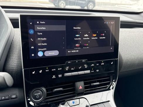 Used 2024 Toyota bZ4X XLE w/ Weather Package image 23