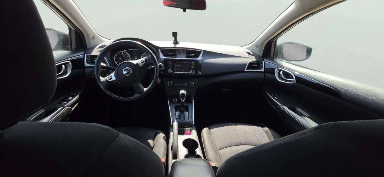 Used 2017 Nissan Sentra SV FWD image 8