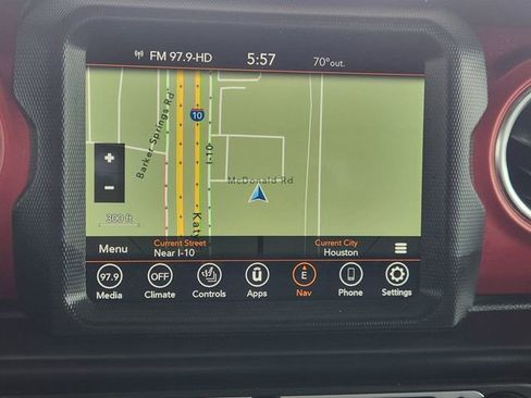 Used 2022 Jeep Gladiator Rubicon w/ Cold Weather Group image 15