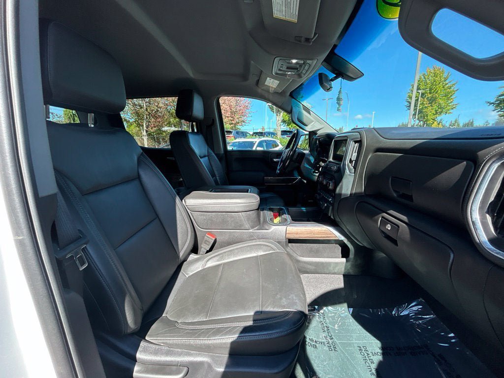 Used 2019 Chevrolet Silverado 1500 RST w/ True North Edition AWD/4WD image 11