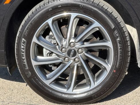 Used 2025 Lincoln Corsair Grand Touring AWD/4WD image 27