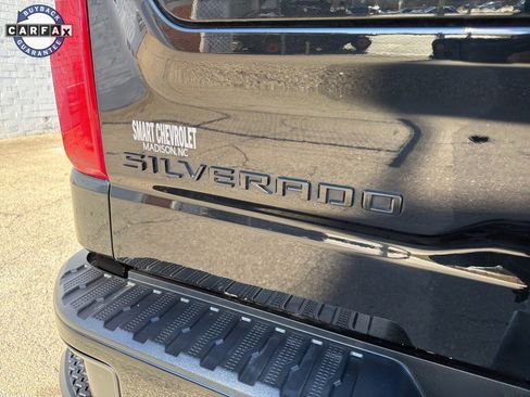 Used 2022 Chevrolet Silverado 1500 ZR2 image 18
