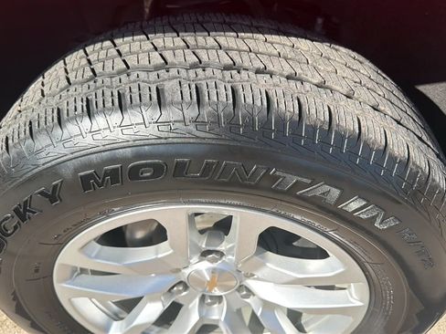 Used 2018 Chevrolet Silverado 1500 Custom AWD/4WD image 8