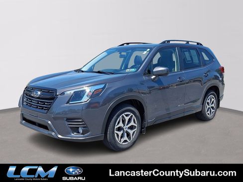 Used 2022 Subaru Forester Premium AWD/4WD image 1