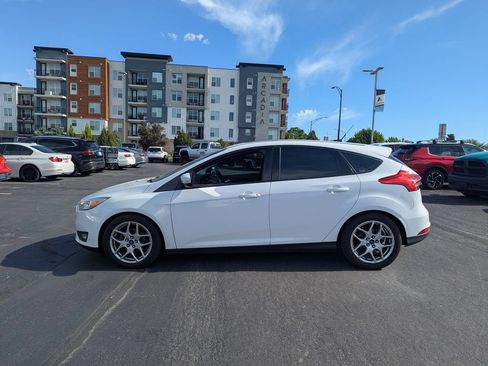 Used 2015 Ford Focus SE w/ Equipment Group 201A FWD image 8