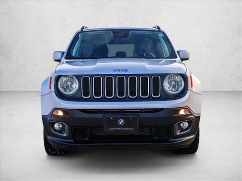Used 2018 Jeep Renegade Latitude image 2