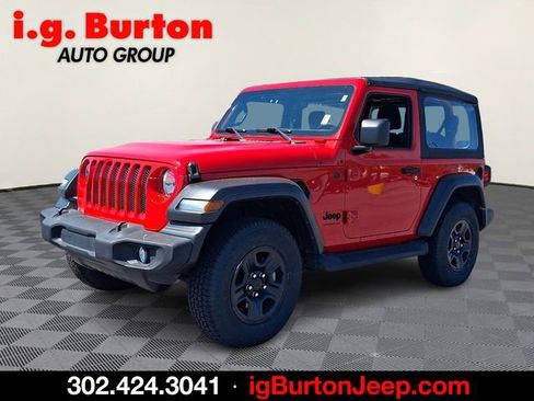 Used 2022 Jeep Wrangler Sport AWD/4WD image 3