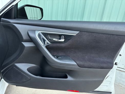 Used 2013 Nissan Altima 2.5 SV image 35