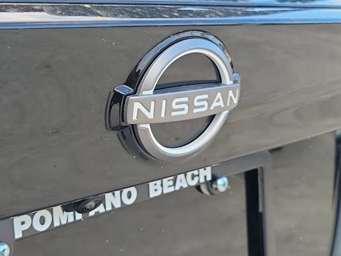 New 2026 Nissan Kicks SR w/ SR Premium Package AWD/4WD image 11