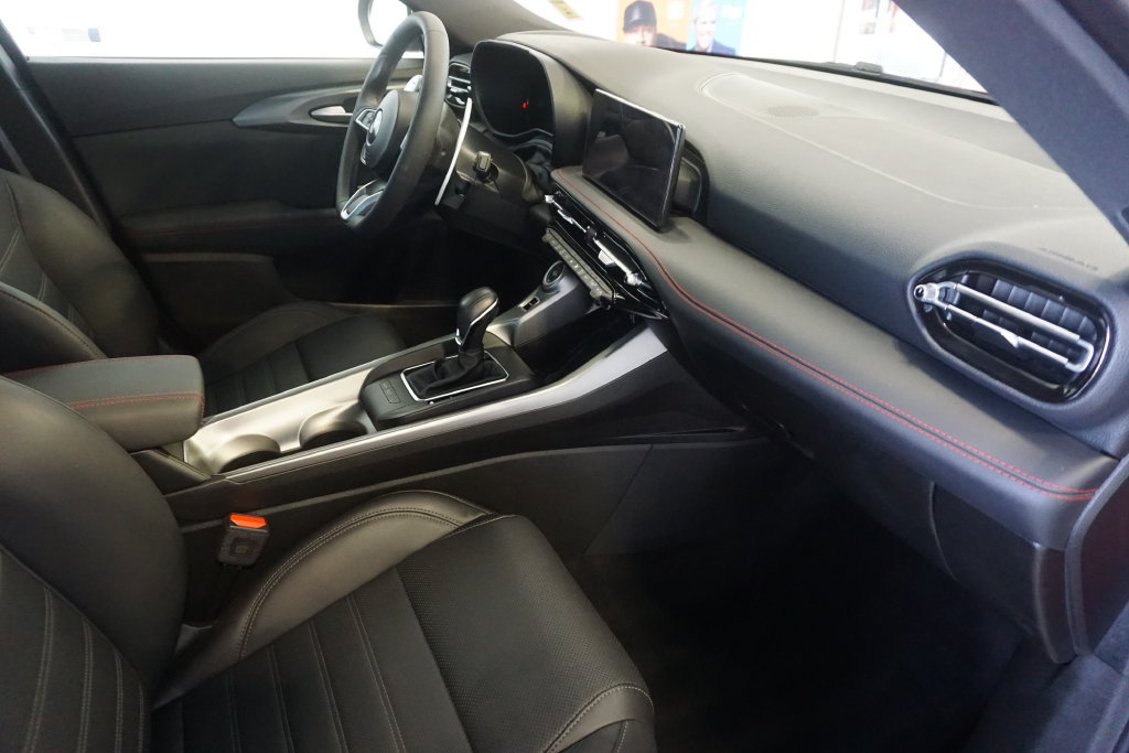 Used 2024 Dodge Hornet R/T Plus w/ R/T Blacktop Package AWD/4WD image 29
