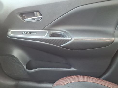 Used 2021 Nissan Versa SR w/ Convenience Package FWD image 20