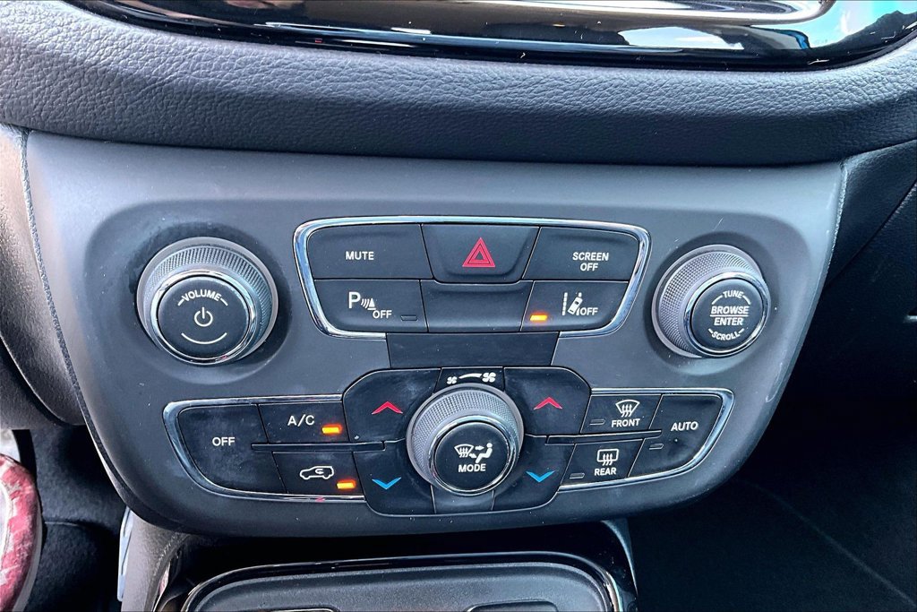 Used 2018 Jeep Compass Limited w/ Navigation Group FWD image 24