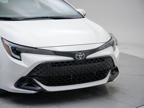 Certified 2024 Toyota Corolla SE w/ SE Package image 9