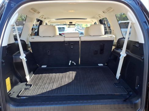 Used 2023 Lexus GX 460 Premium w/ Premium Package AWD/4WD image 16