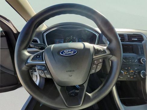 Used 2017 Ford Fusion S image 8