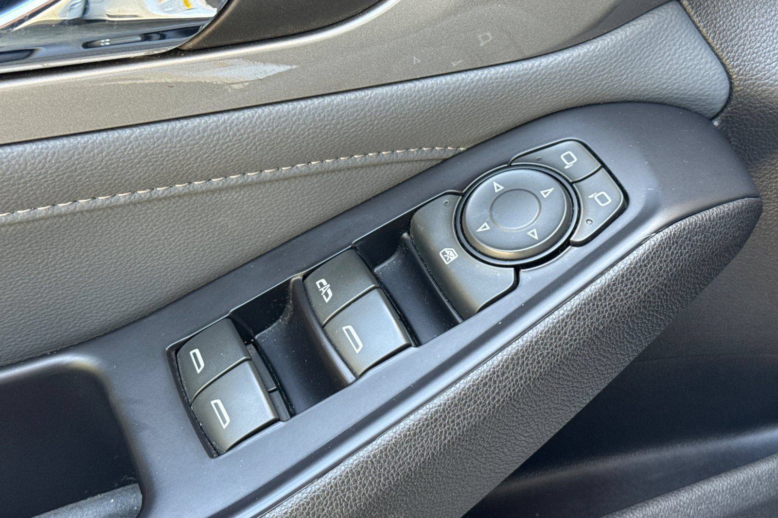 Used 2018 Chevrolet Traverse LT w/ LPO, Floor Liner Package AWD/4WD image 13