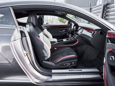 Used 2025 Bentley Continental GT Speed AWD/4WD image 22