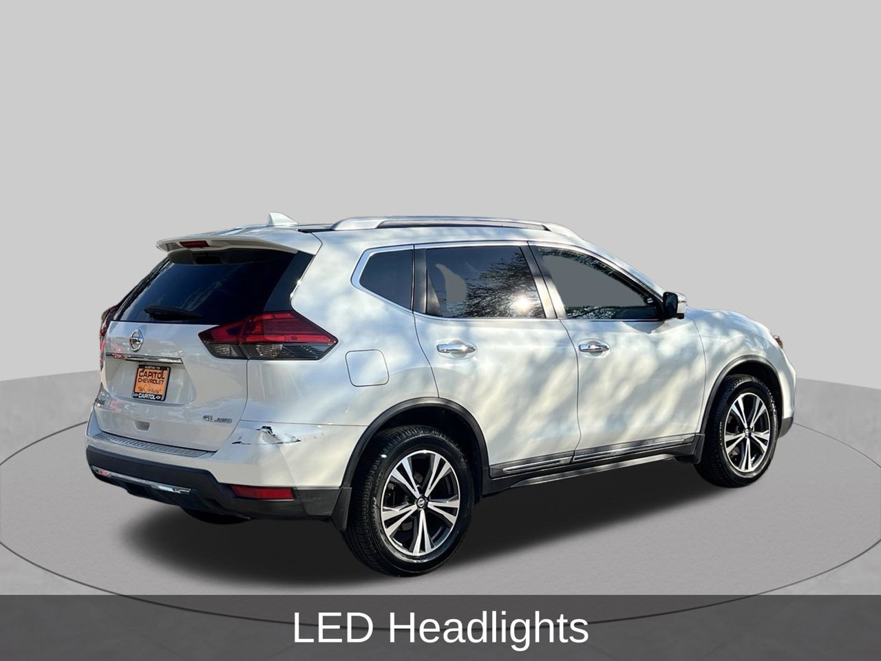 Used 2017 Nissan Rogue SL w/ SL Premium Package AWD/4WD image 5