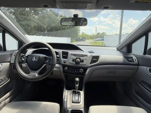 Used 2012 Honda Civic LX image 9
