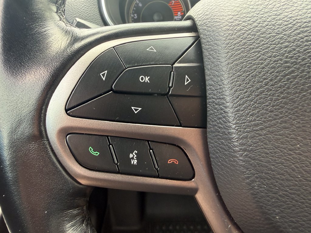 Used 2021 Jeep Cherokee Limited AWD/4WD image 26