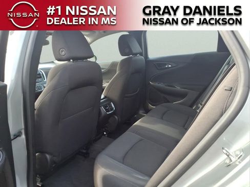 Used 2024 Chevrolet Malibu LT FWD image 27