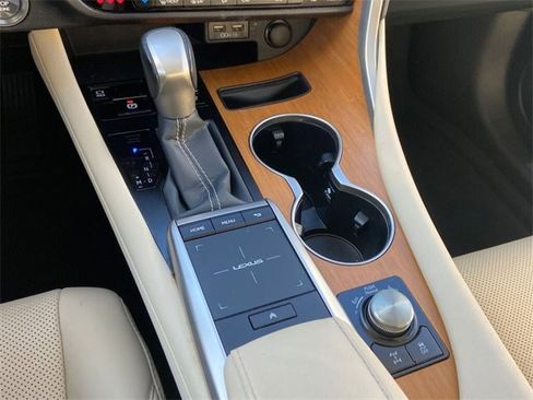 Certified 2022 Lexus RX 350 AWD w/ Premium Package image 23