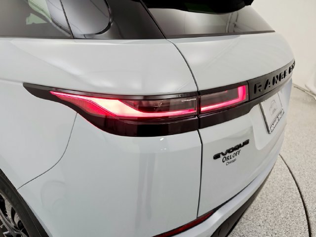 New 2026 Land Rover Range Rover Evoque S AWD/4WD image 31