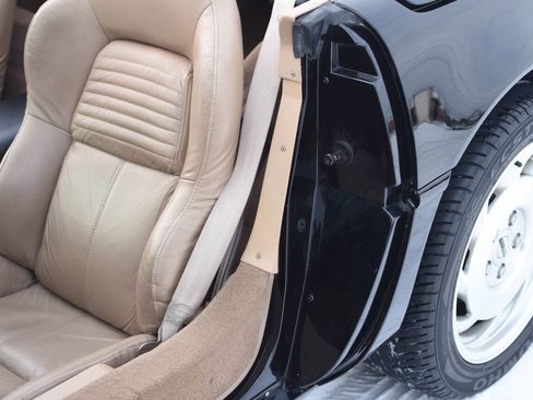 Used 1994 Chevrolet Corvette Convertible image 46