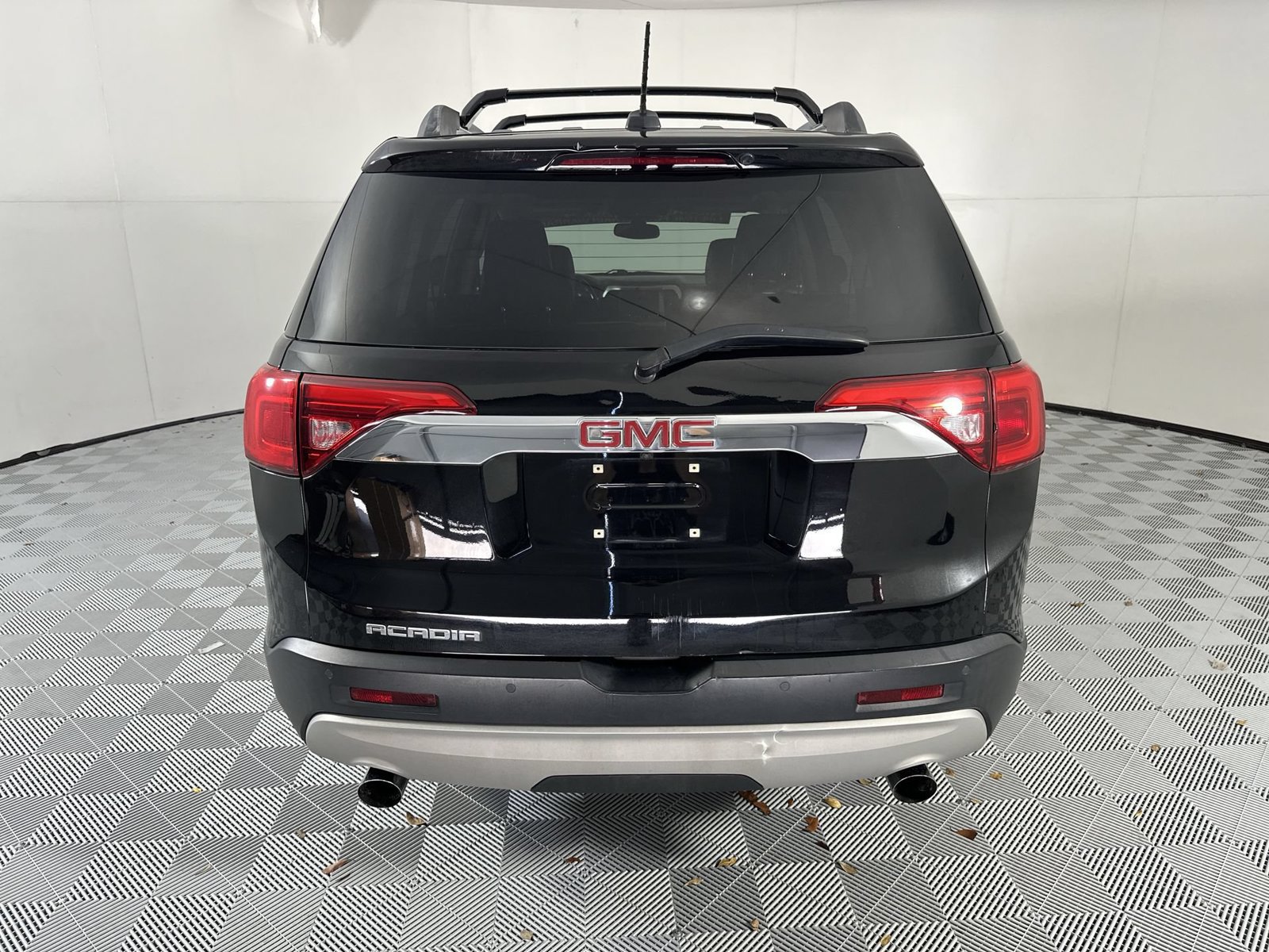 Used 2019 GMC Acadia SLT FWD image 7