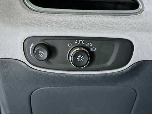 Used 2017 Chevrolet Bolt Premier w/ Driver Confidence II Package image 16