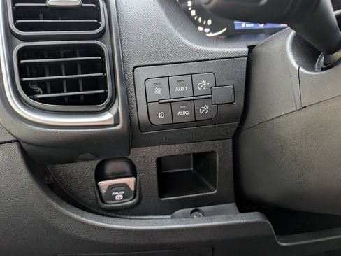 New 2026 RAM ProMaster 2500 w/ Quick Order Package 22G SLT image 31