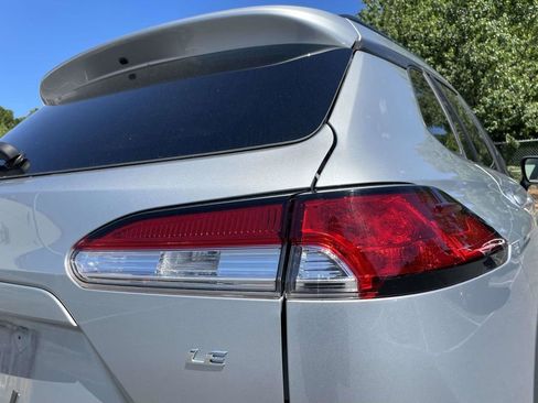 Used 2023 Toyota Corolla Cross LE FWD image 19