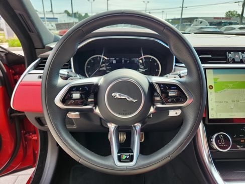 Certified 2022 Jaguar XF R-Dynamic SE image 16