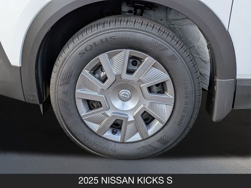 Certified 2025 Nissan Kicks S image 12