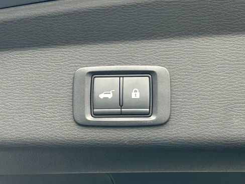 Used 2025 Mitsubishi Outlander SE AWD/4WD image 34