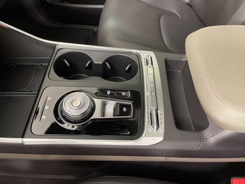 New 2026 Kia Carnival SX image 33