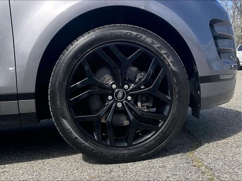 Used 2023 Land Rover Range Rover Evoque R-Dynamic S AWD/4WD image 7