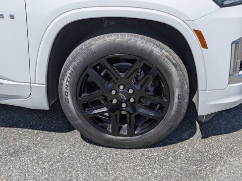 Certified 2023 Chevrolet Traverse Premier FWD image 10