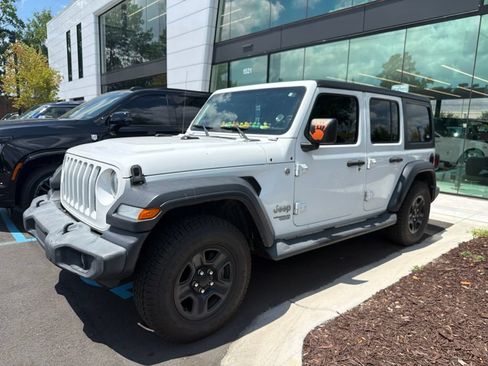 Used 2020 Jeep Wrangler Unlimited Sport AWD/4WD image 1