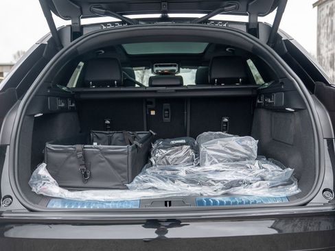 New 2026 Land Rover Range Rover Velar Dynamic SE image 25