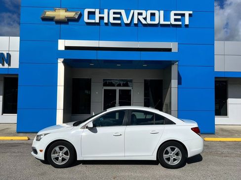 Used 2015 Chevrolet Cruze LT image 1