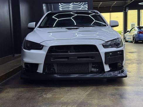 Used 2014 Mitsubishi Lancer Evolution GSR AWD/4WD image 2