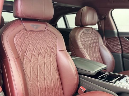 Used 2020 Bentley Flying Spur W12 image 37