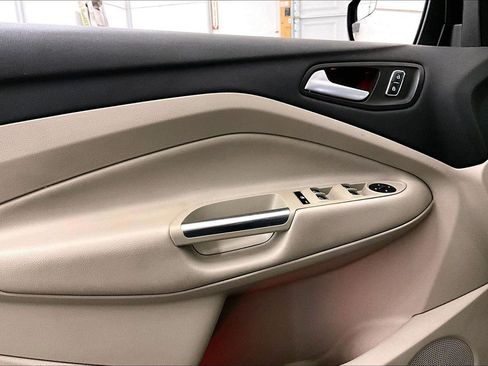 Used 2016 Ford C-MAX Energi SEL w/ Equipment Group 302A image 23