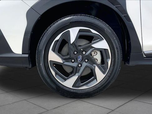 Used 2024 Subaru Crosstrek 2.5i Limited w/ Crosstrek Mirror Package AWD/4WD image 11