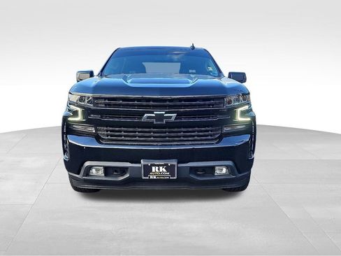 Used 2021 Chevrolet Silverado 1500 RST image 2