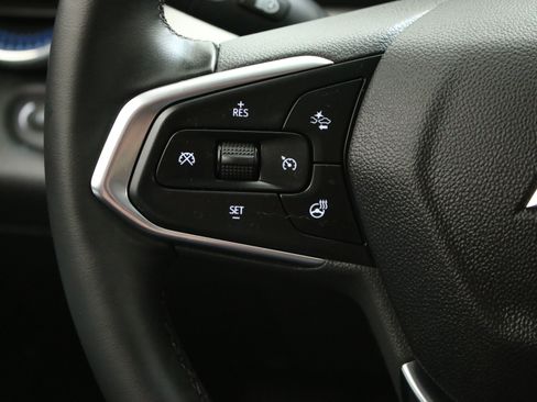 Certified 2025 Chevrolet Trax LT w/ Driver Confidence Package FWD image 15