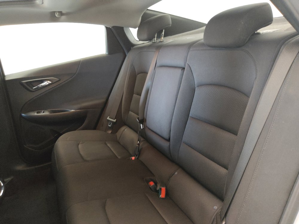 Used 2022 Chevrolet Malibu LT FWD image 18